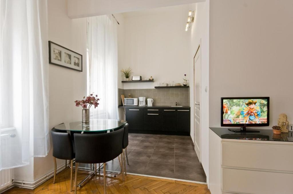 Balcony Apartment Budapest Exteriör bild
