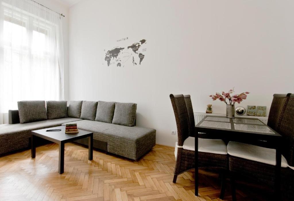 Balcony Apartment Budapest Exteriör bild